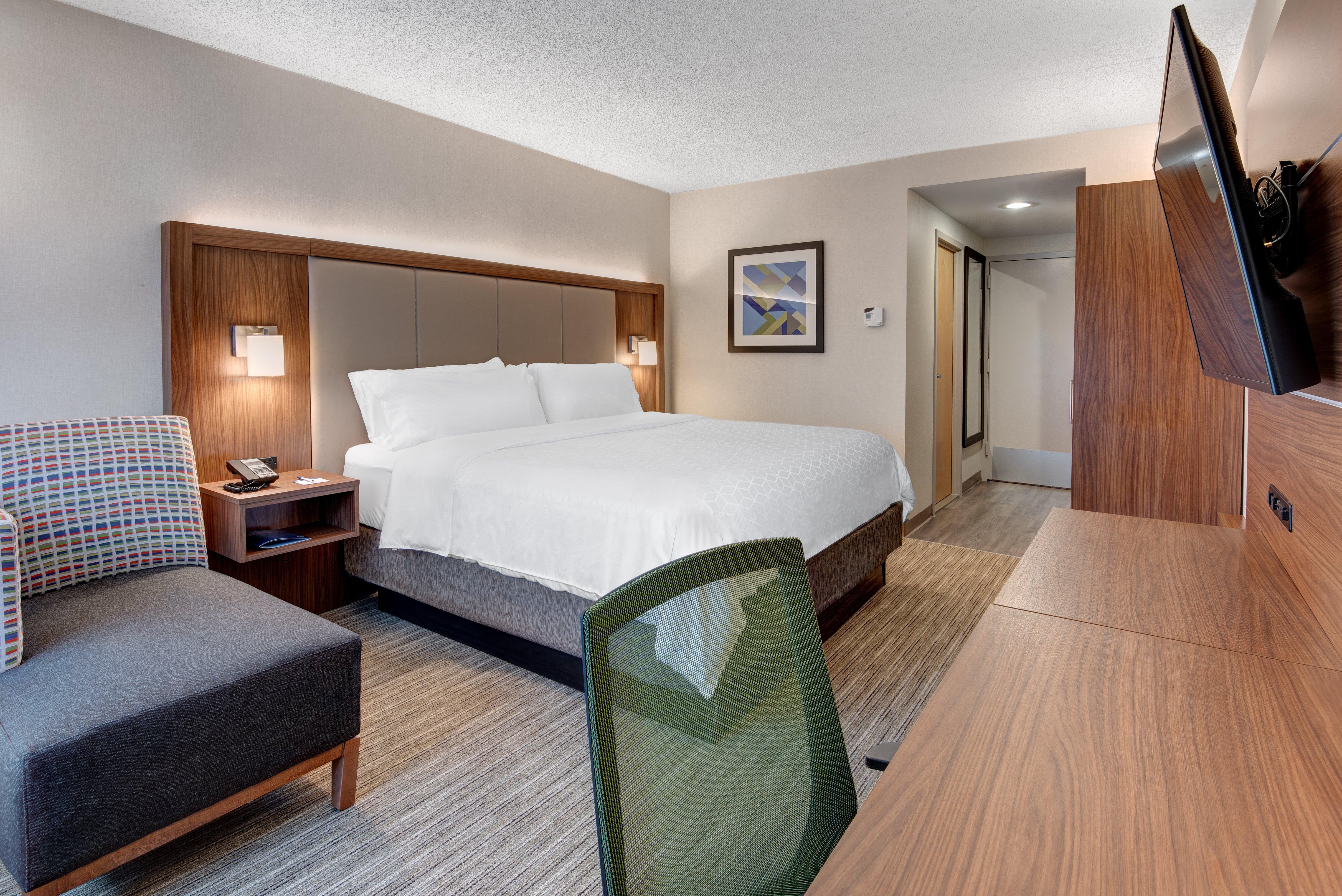 Holiday Inn Express & Suites West Long Branch - Eatontown By Ihg Eksteriør bilde