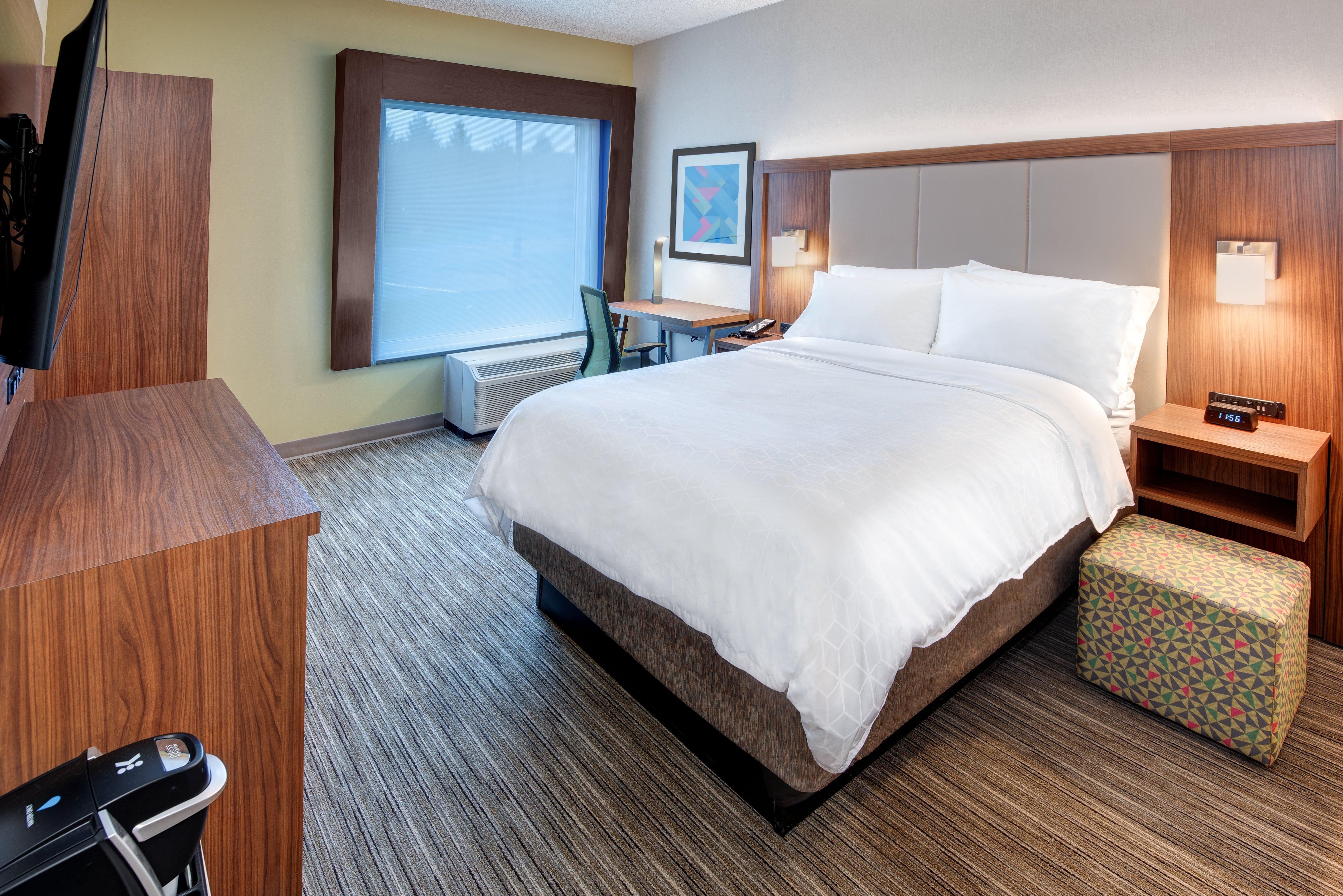 Holiday Inn Express & Suites West Long Branch - Eatontown By Ihg Eksteriør bilde