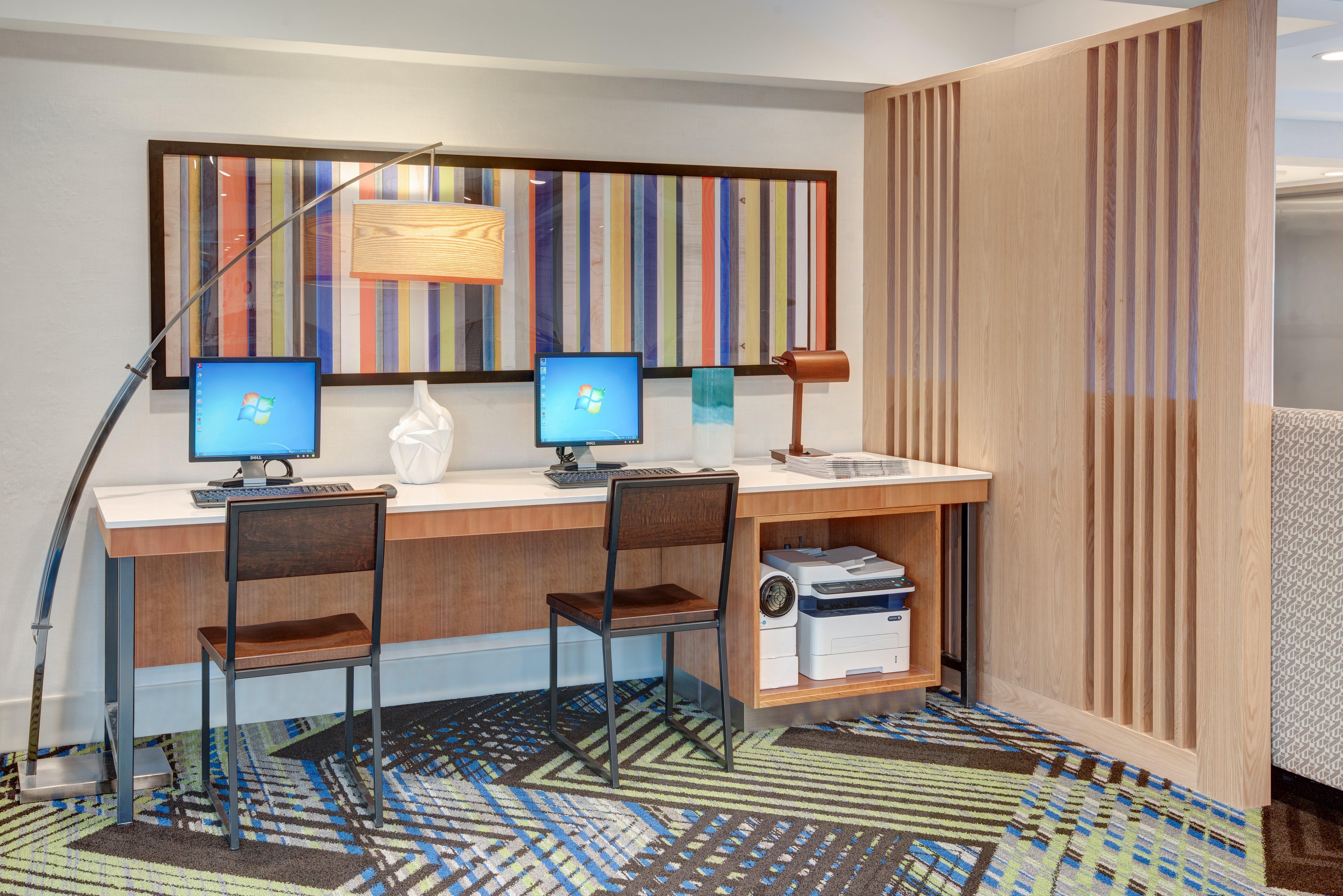 Holiday Inn Express & Suites West Long Branch - Eatontown By Ihg Eksteriør bilde