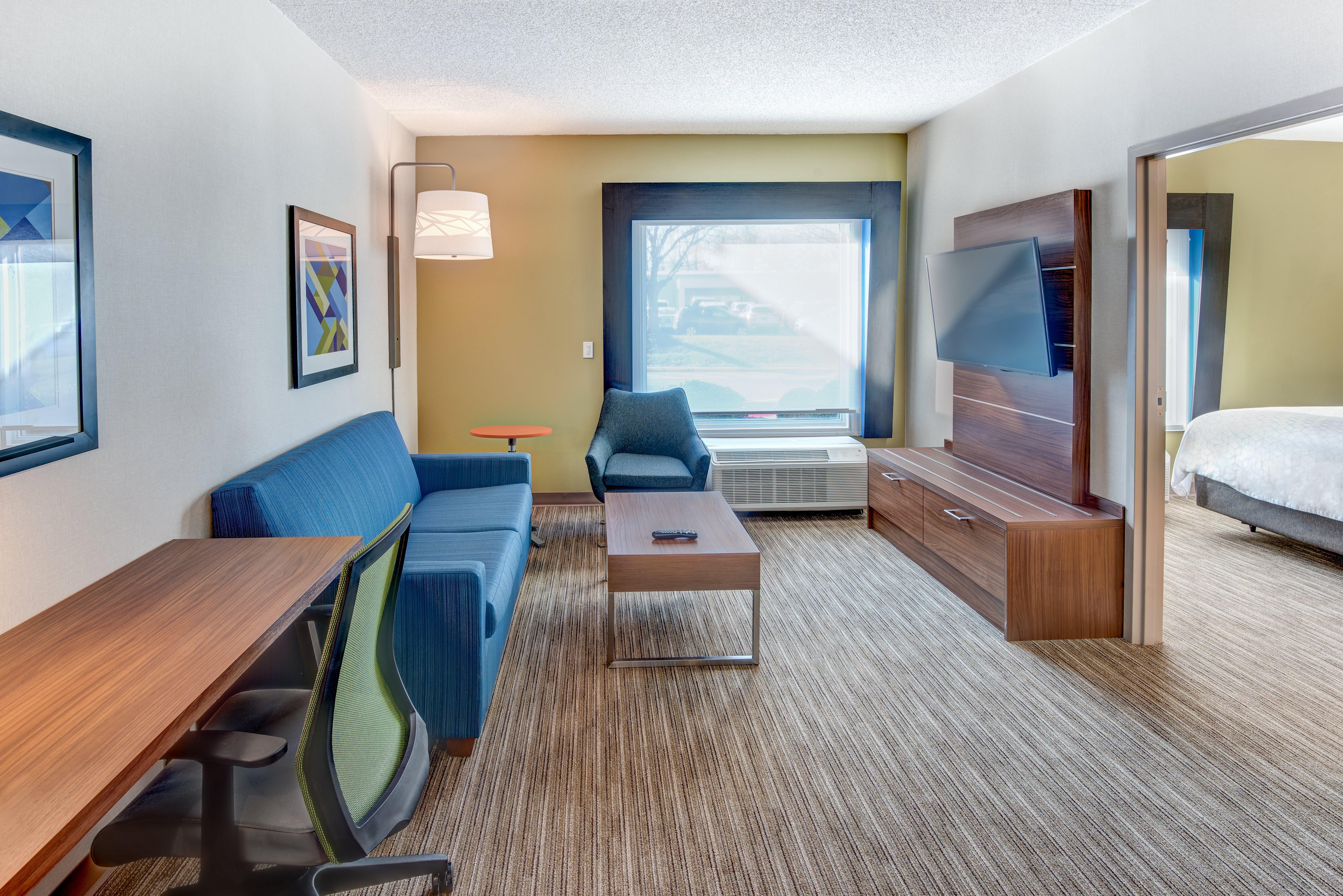 Holiday Inn Express & Suites West Long Branch - Eatontown By Ihg Eksteriør bilde