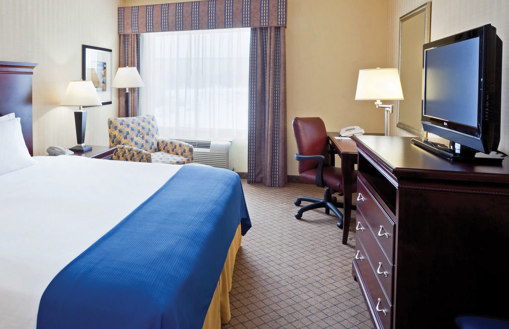 Holiday Inn Express & Suites West Long Branch - Eatontown By Ihg Eksteriør bilde
