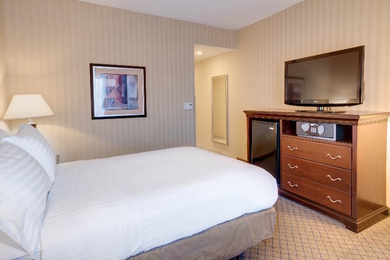 Holiday Inn Express & Suites West Long Branch - Eatontown By Ihg Eksteriør bilde