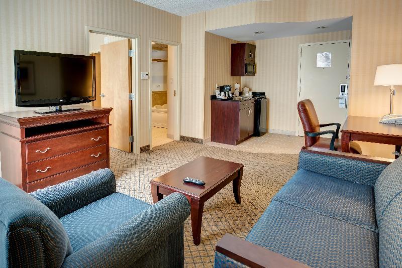 Holiday Inn Express & Suites West Long Branch - Eatontown By Ihg Eksteriør bilde