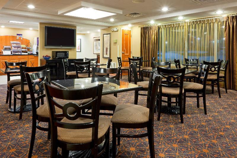 Holiday Inn Express & Suites West Long Branch - Eatontown By Ihg Eksteriør bilde